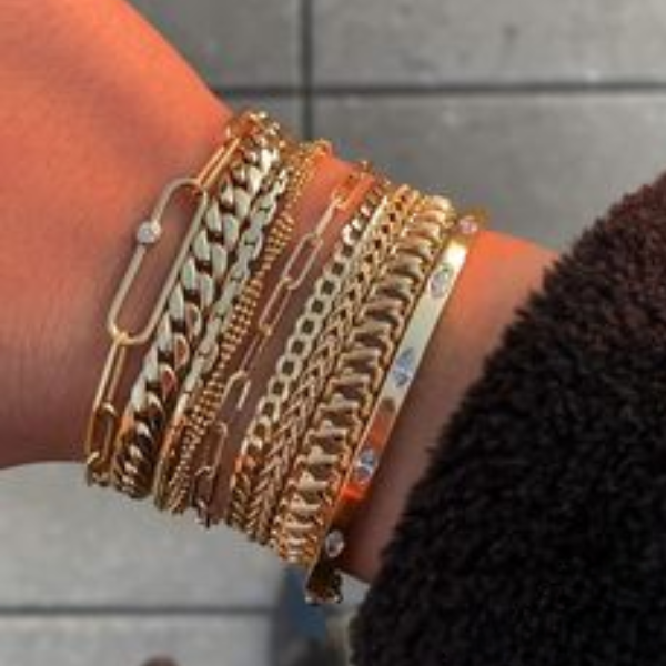 Decorate your wrist with a hot bracelet.