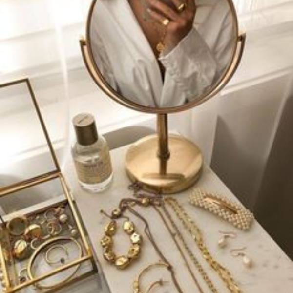 How to Deck Up for a Date.