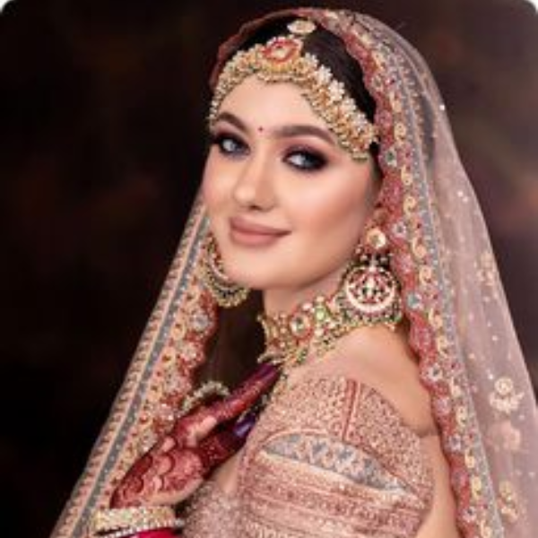 Jewellery Ideas For Pre-Wedding Shoots.
