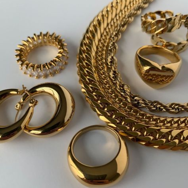 Jewellery Styling Tips.