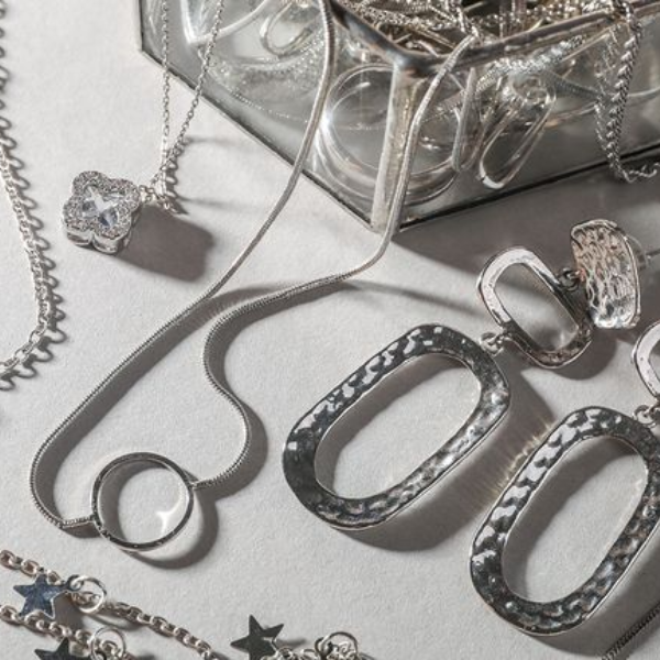 Maintaining Your Silver Jewellery.