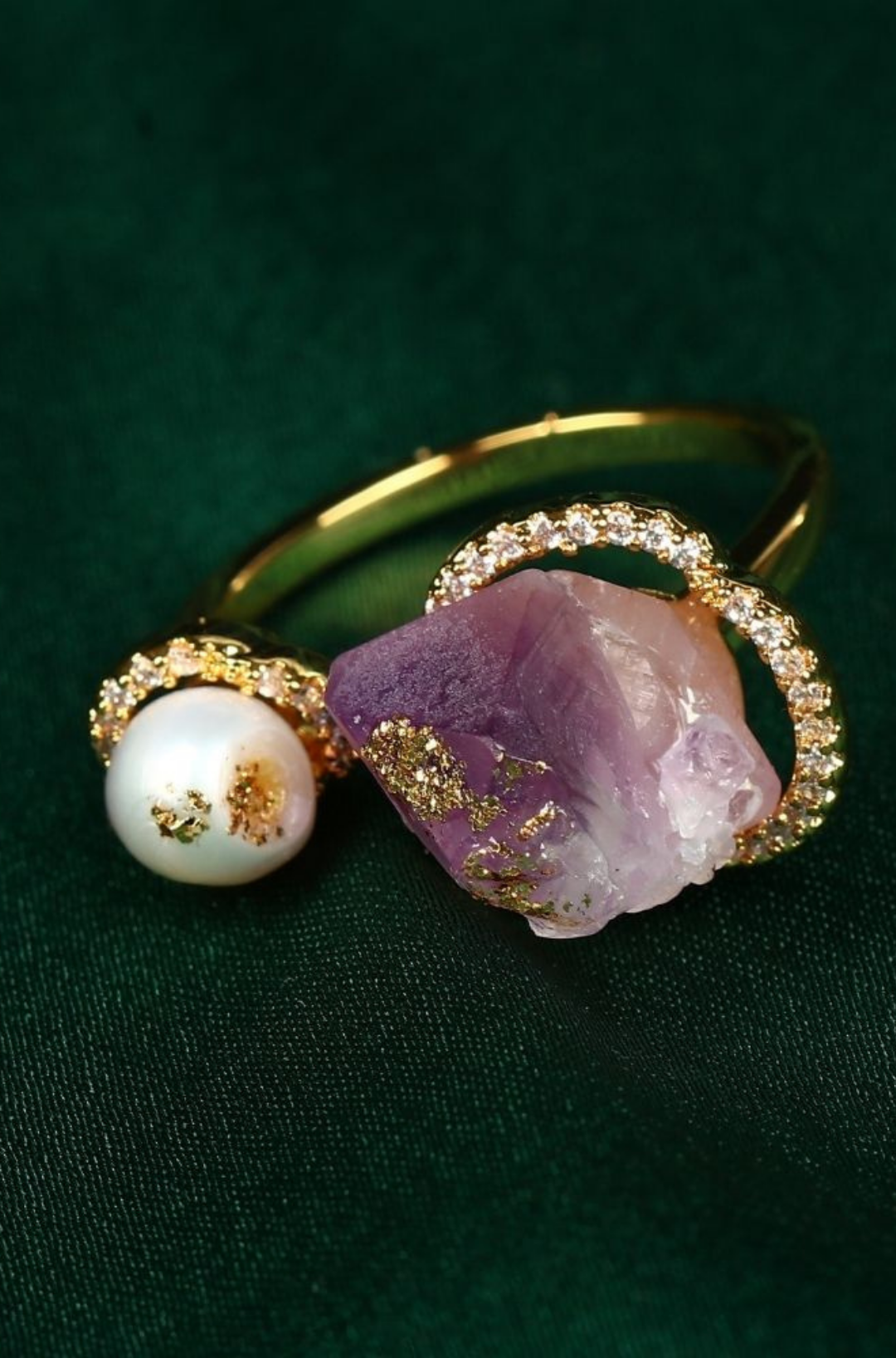 Amethyst White Baroque Pearl Finger Ring
