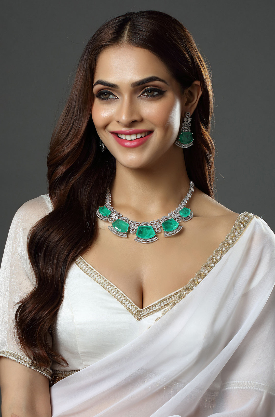 Green Dazzling Stones Antique Silver Plated Necklace