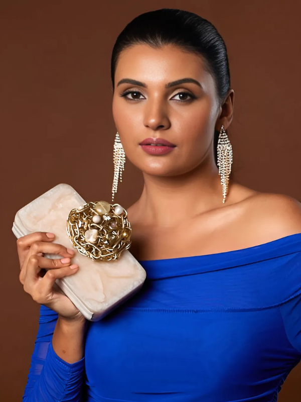 Chicoo Golden Mesh Minaudiere Clutches