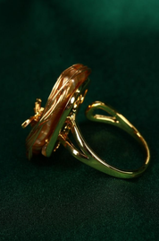 Baroque Freshwater Pearl Bee Ring