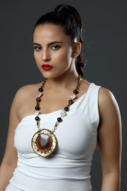 The Sunburst Shell Necklace