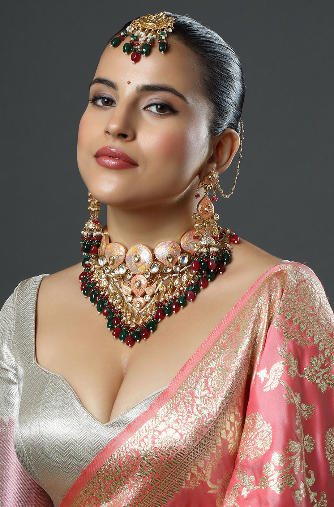 Sadiki Pachi Kundan Necklace with Maang Tika