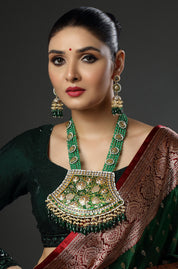 The Emerald Garden Bridal Lakh Necklace