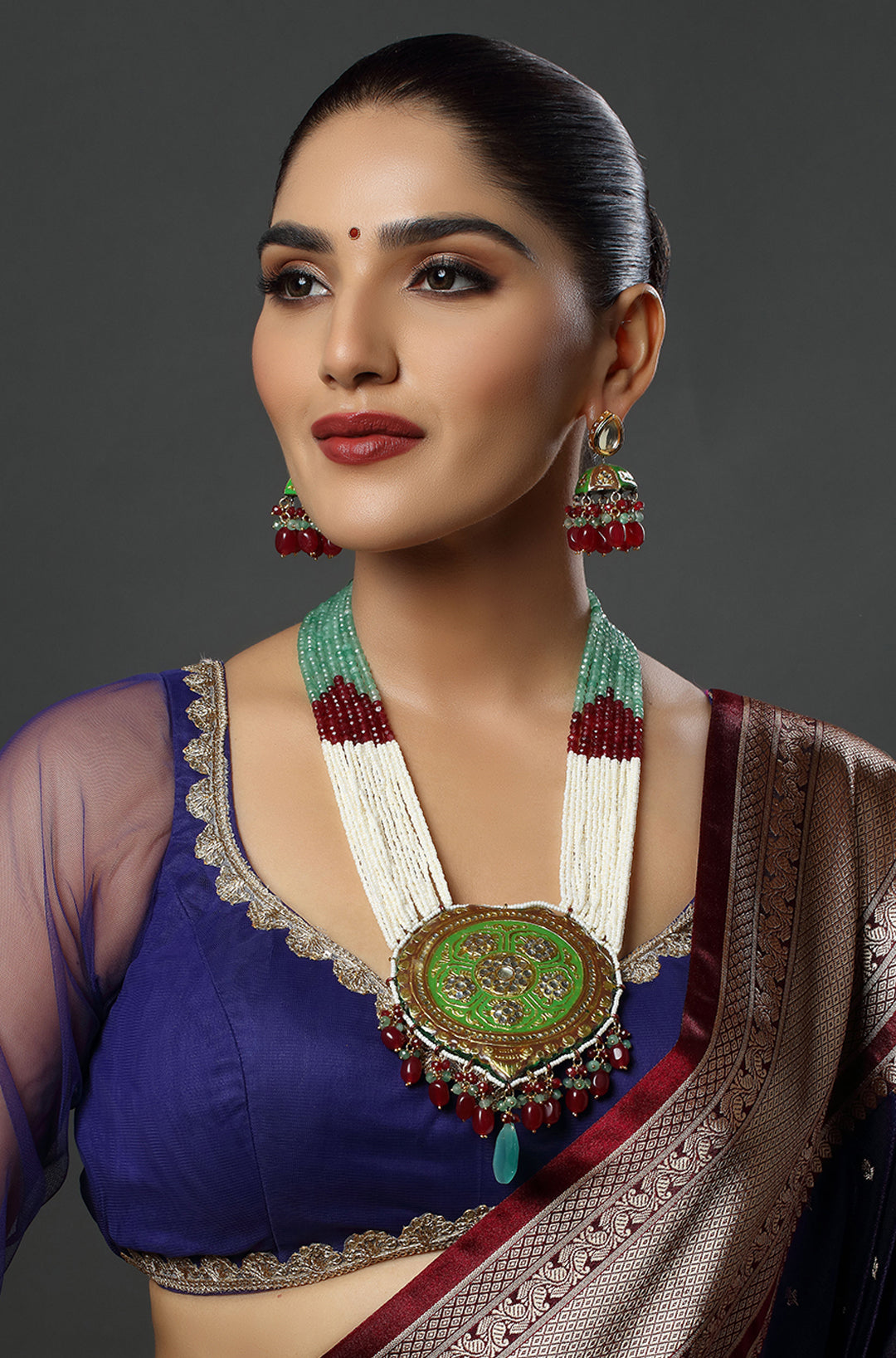 The Emerald Grandeur Hasli Lakh Necklace