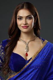Teardrop Glamour Necklace