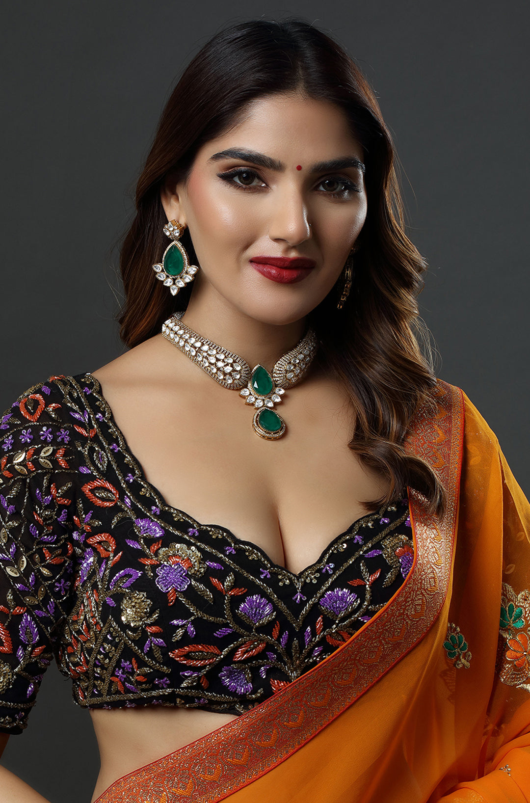 Regal Dewdrop Choker Necklace