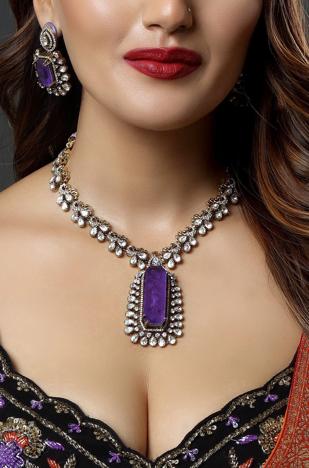 Violet Vignette Necklace