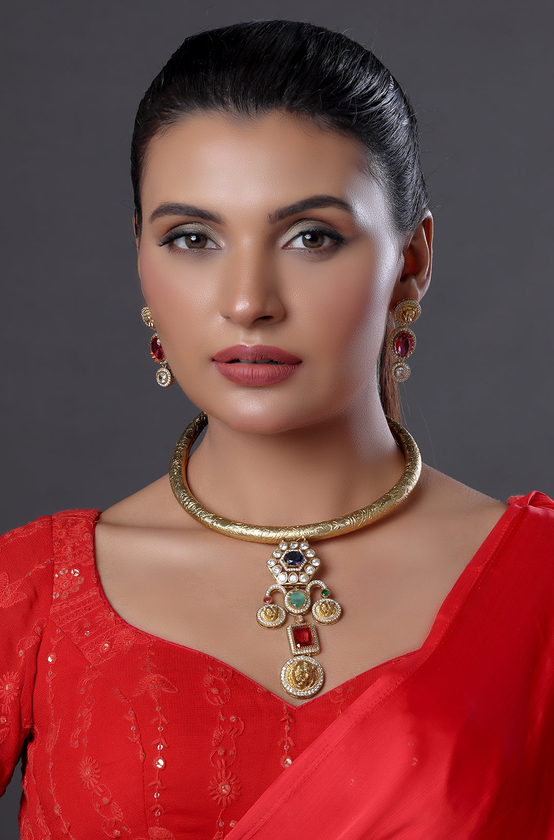 Elegant Gemstones Choker Necklace Set