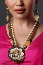Boho Style with Flower Pendant Necklace