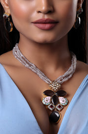 Micron Gold Finish Moissanite Kundan Stone Necklace