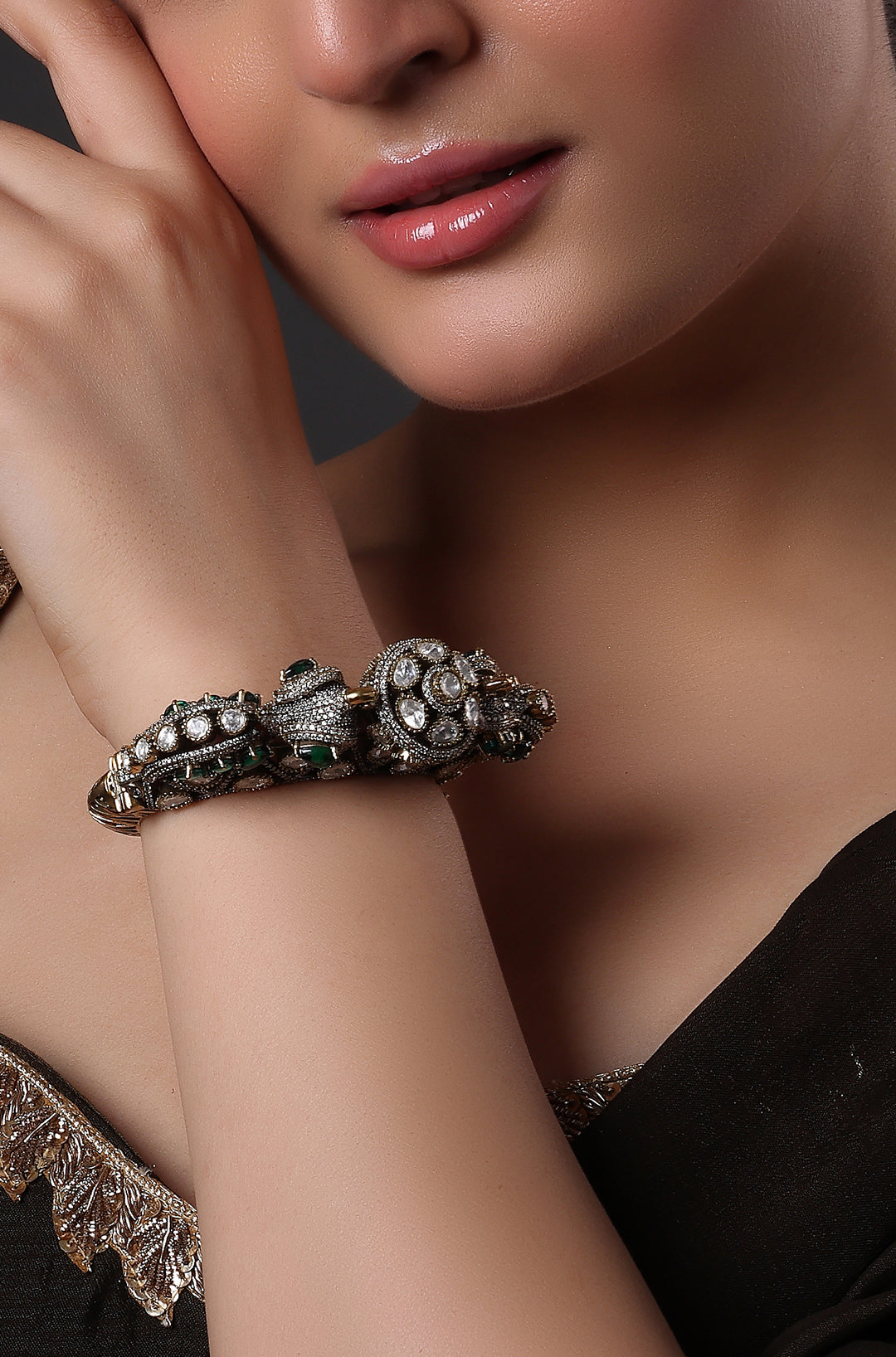 Noor Polki Pacheli Kada Bracelet