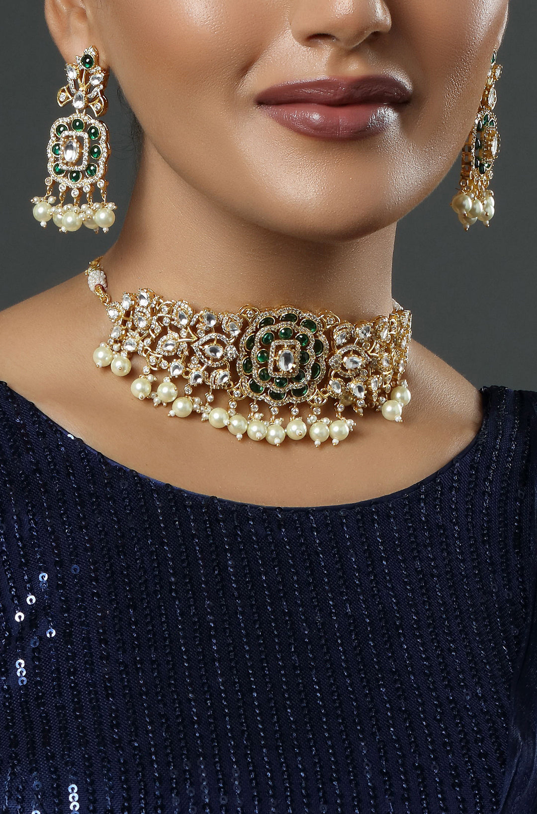 Green Cluster Pearl Choker Necklace