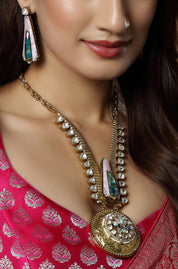 Gold Plated Kundan Necklace Set