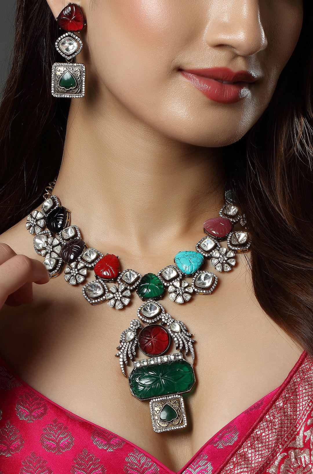 Miniature Royal Victorian Neckpiece - Red with Green
