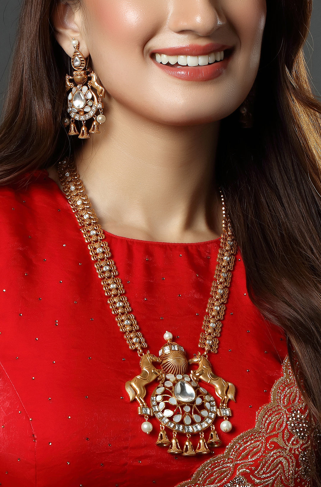 Gold-Plated Kundan-Studded Horse Emblish Necklace Set