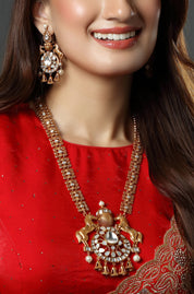 Gold-Plated Kundan-Studded Horse Emblish Necklace Set