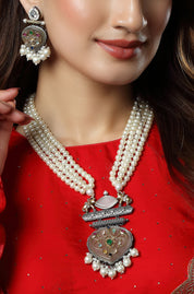 Rajwadi Intricate Antique Gold Necklace with Pearl Mala