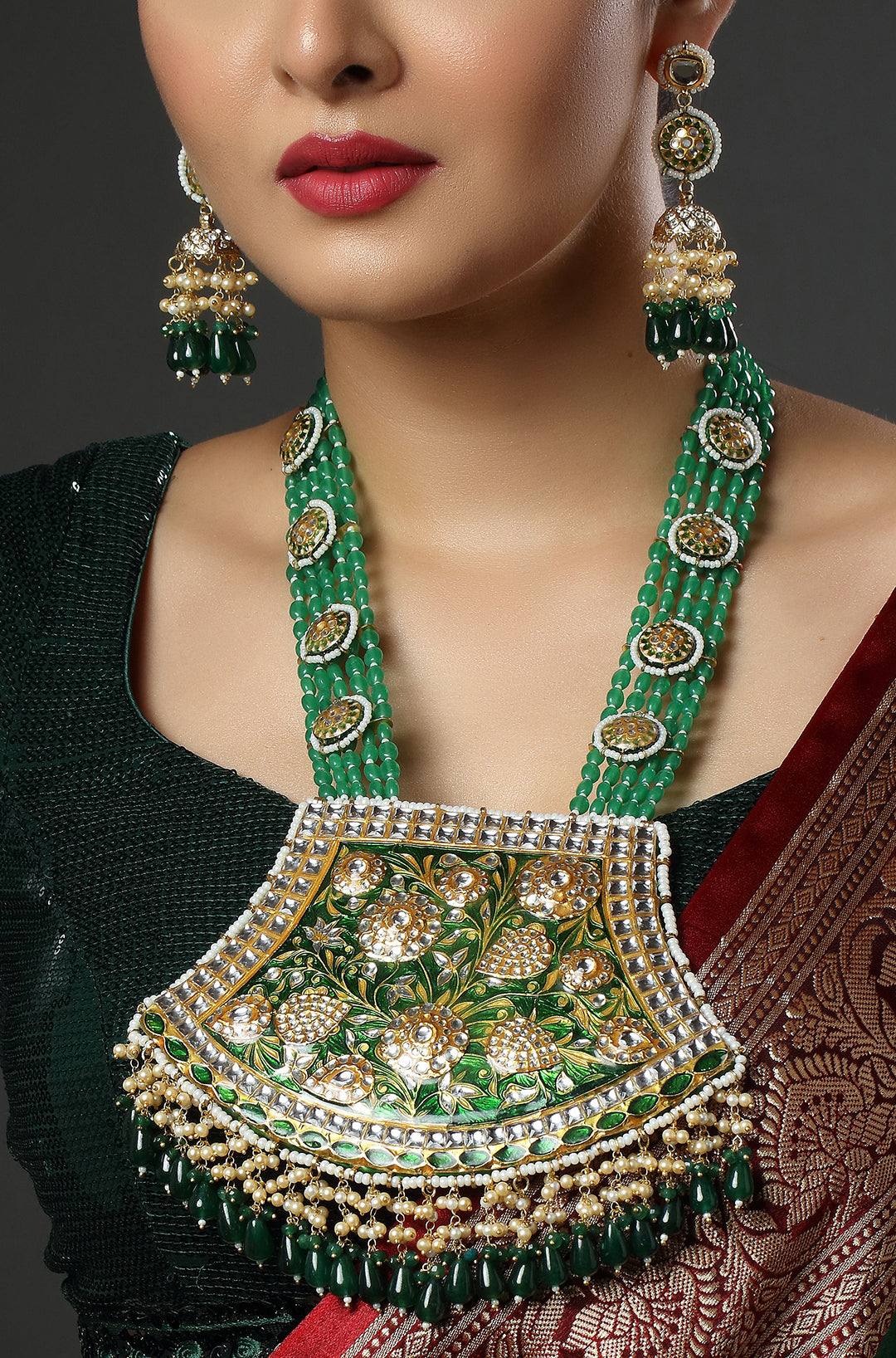 The Emerald Garden Bridal Lakh Necklace