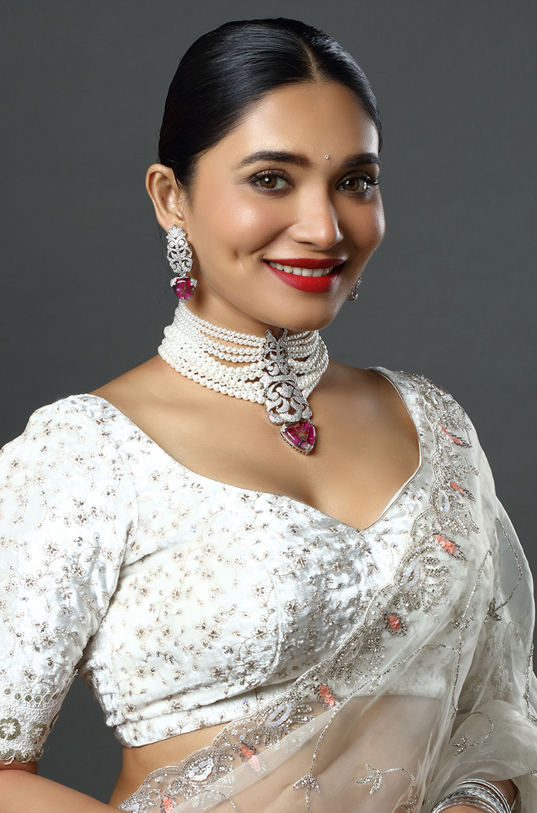 Beautiful White Pearl Statement Choker Necklace