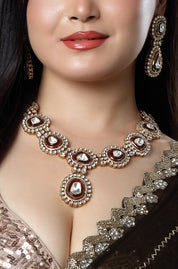 The Antique Sparkle Necklace