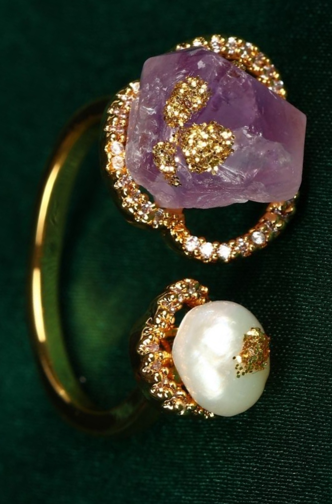 Amethyst White Baroque Pearl Finger Ring