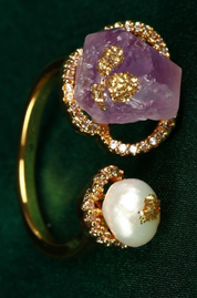 Amethyst White Baroque Pearl Finger Ring