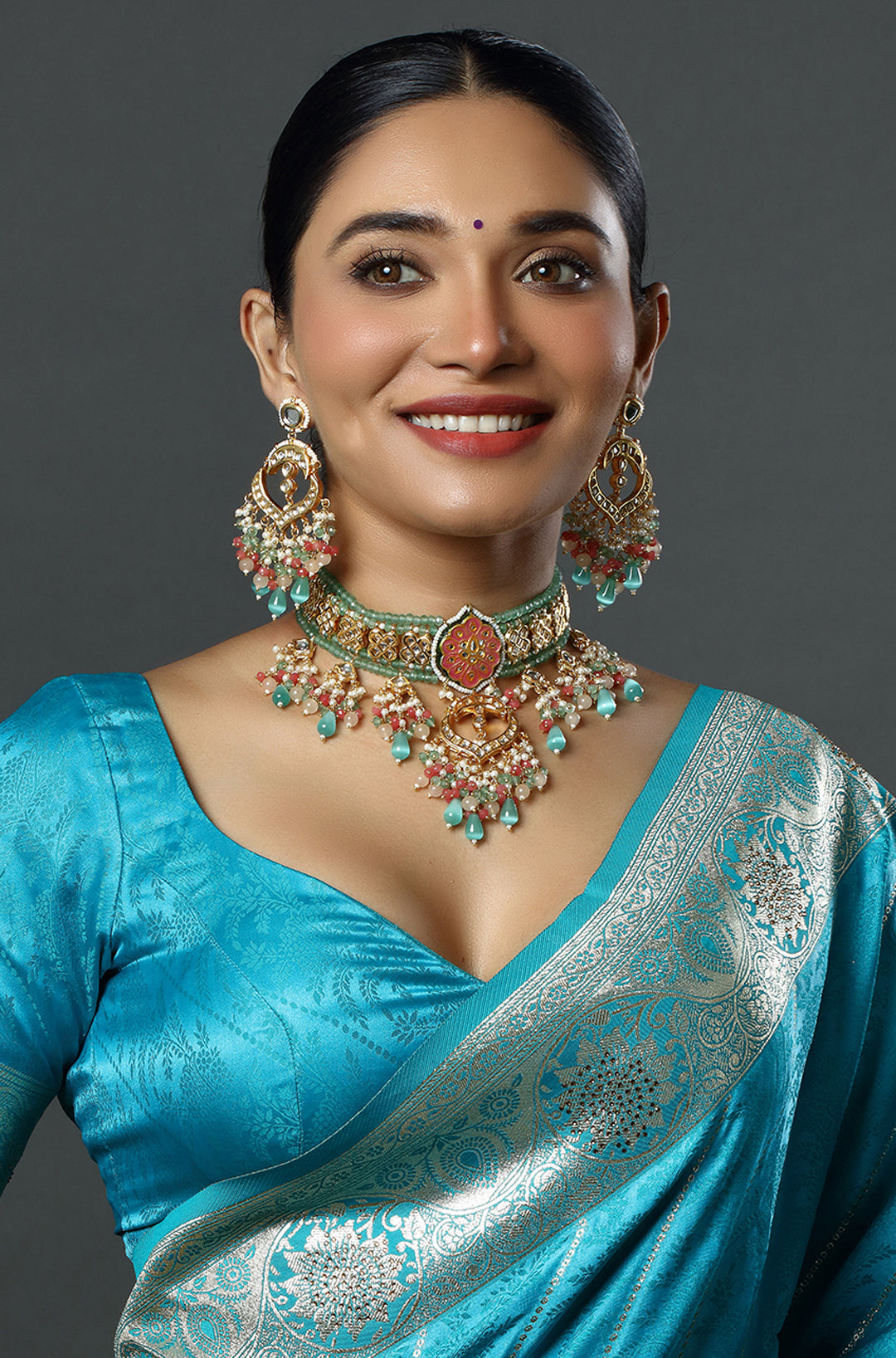 Pista Anarkali Choker