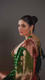 The Emerald Garden Bridal Lakh Necklace