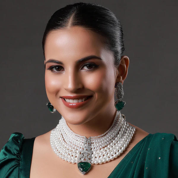 The Charm of Small Pearl Necklaces