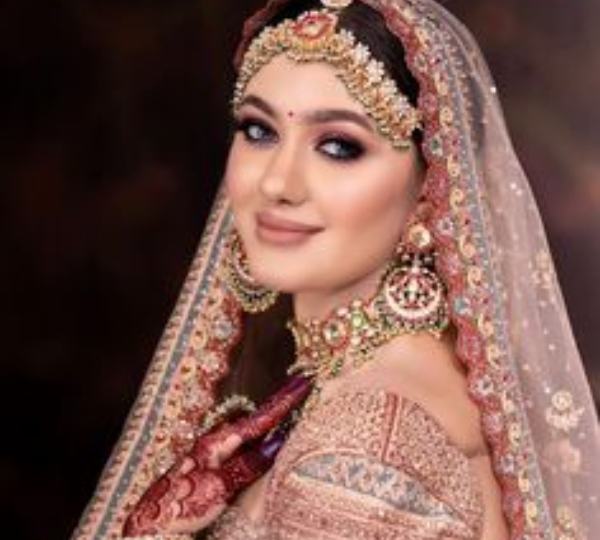 Jewellery Ideas For Pre-Wedding Shoots.
