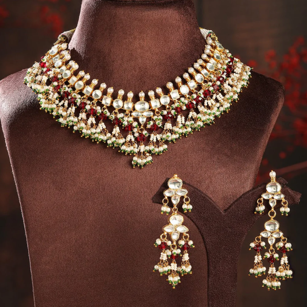 Purchasing Necklace Sets Online.