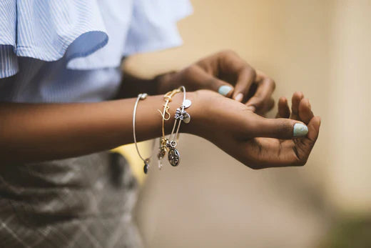 Choosing Jewellery That Goes With Your Skin Tone