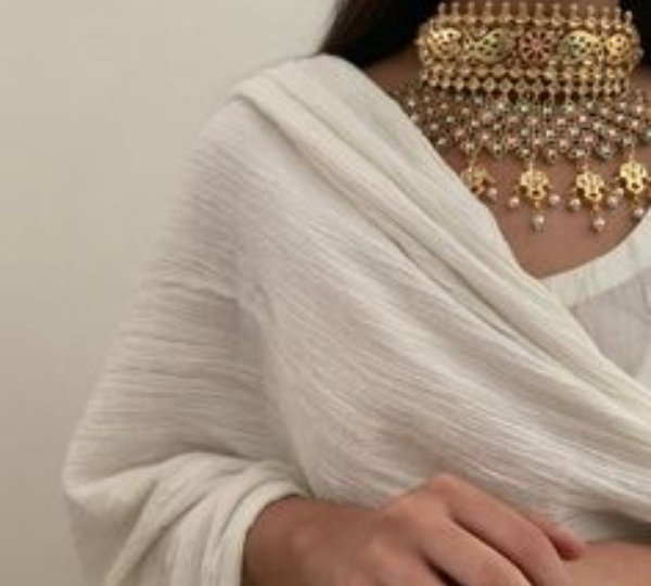 Ways To Set Off Jewellery With Kurti.