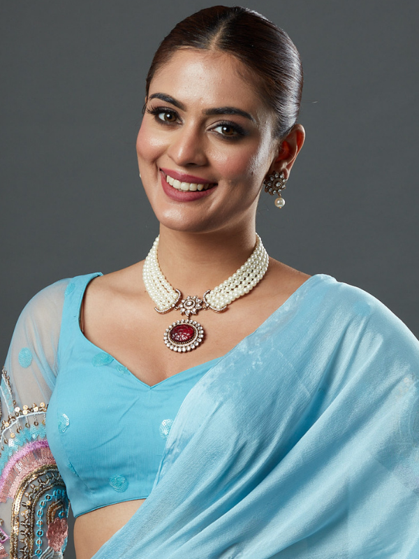Nayaab Shahi Pearl Neckpiece