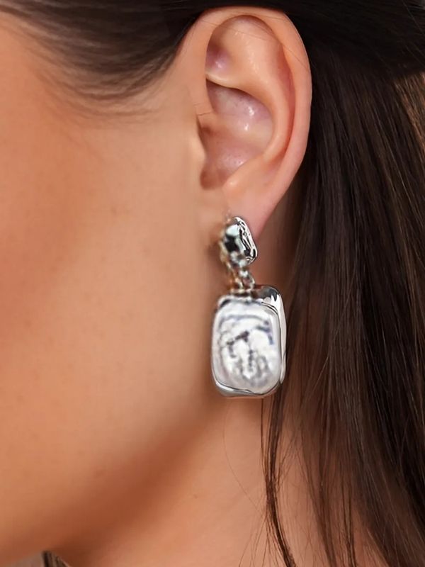 Silver Plated Baroque Molten Pearl Earring