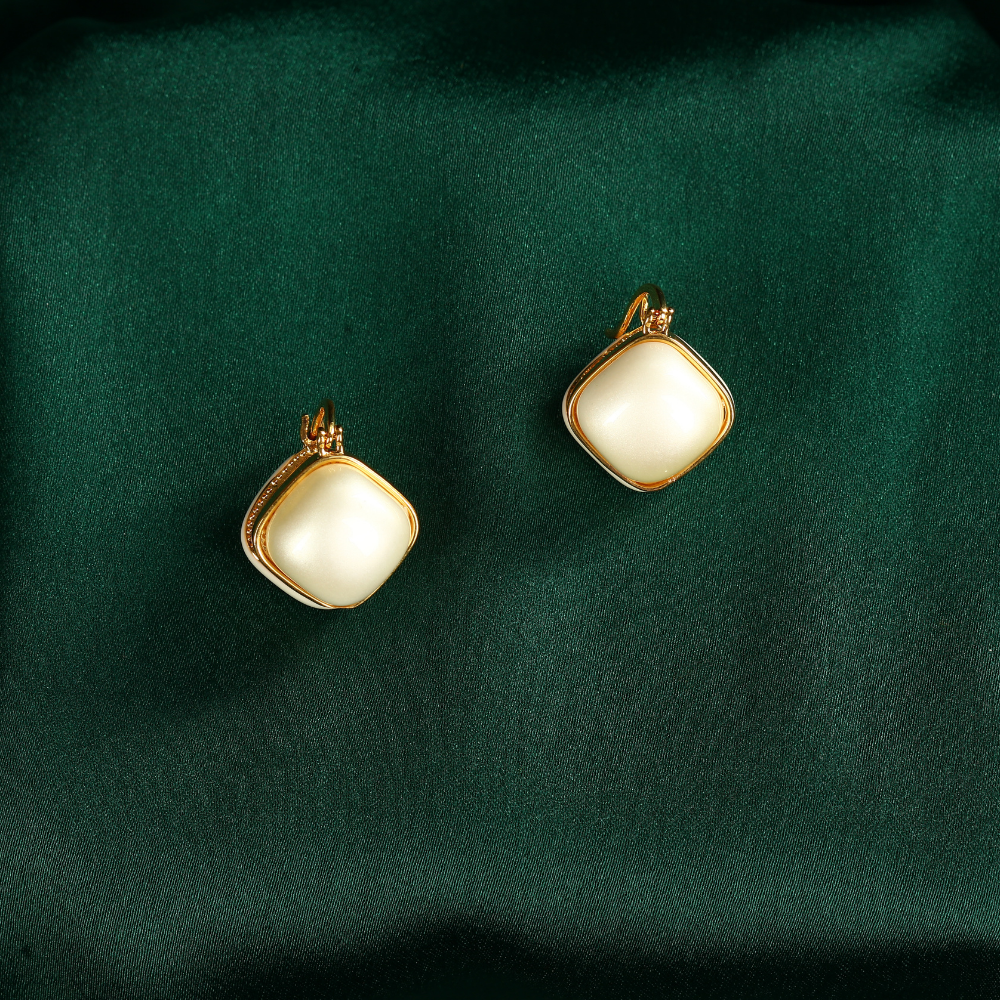 Gold-Plated Pearls Square Studs Earrings