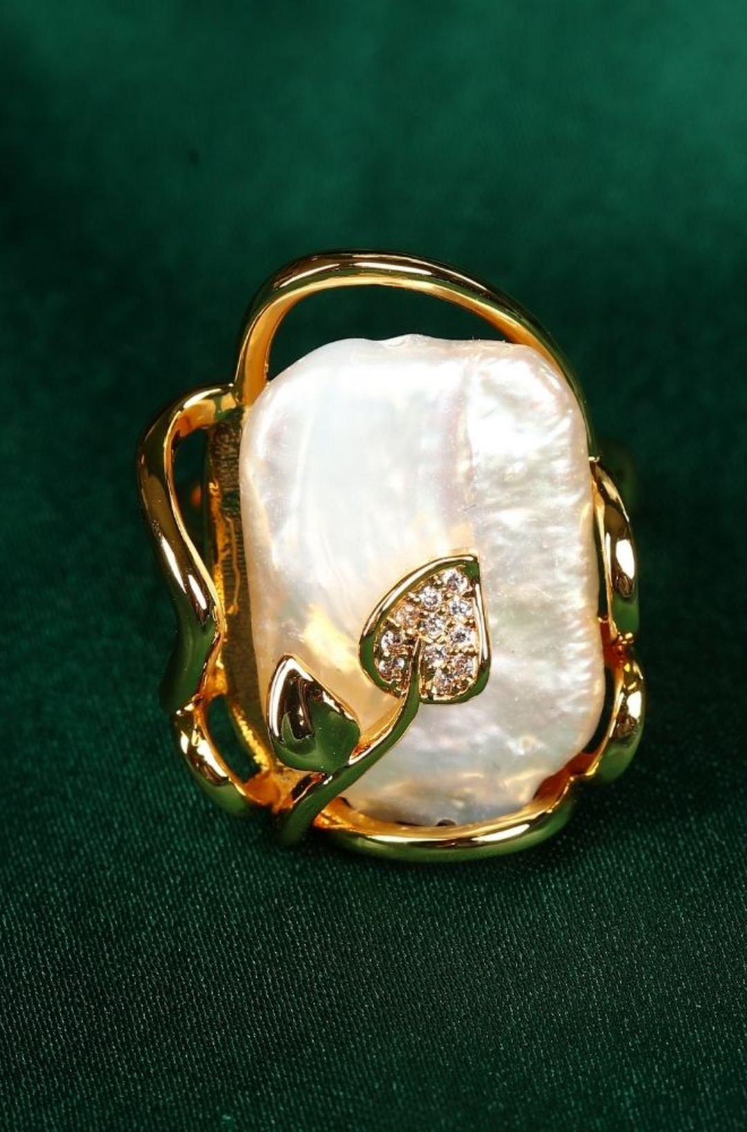 Beautifully crafted Baroque Pearl Finger Ring