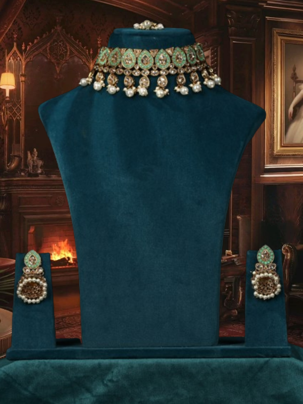 Mint Moissanite Polki Choker Necklace