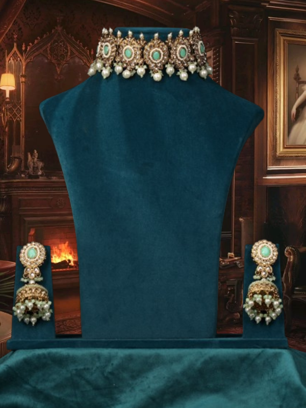 Gold-Plated & White Kundan & Pearls Studded Choker Necklace
