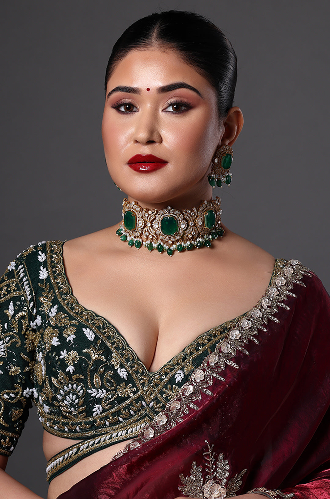 Vintage-Inspired Emerald & Diamond Necklace Set