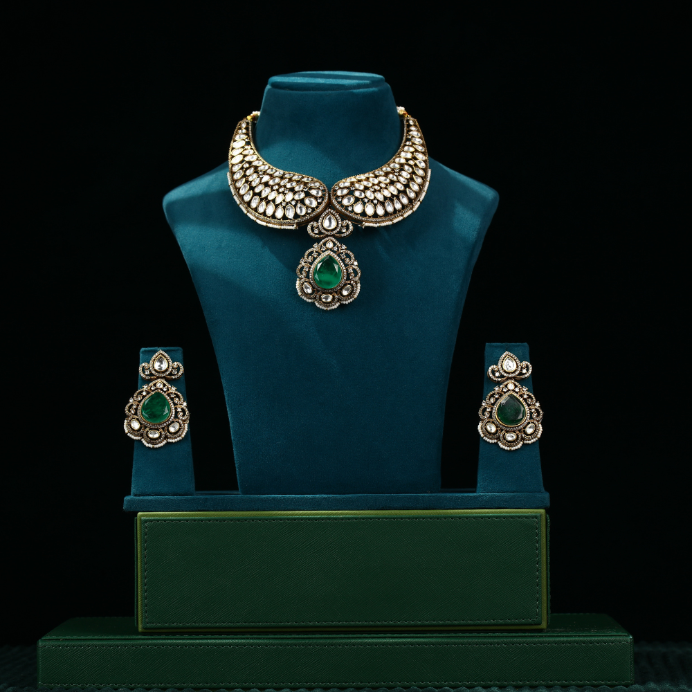 Diamond Necklace Set with Emeralds