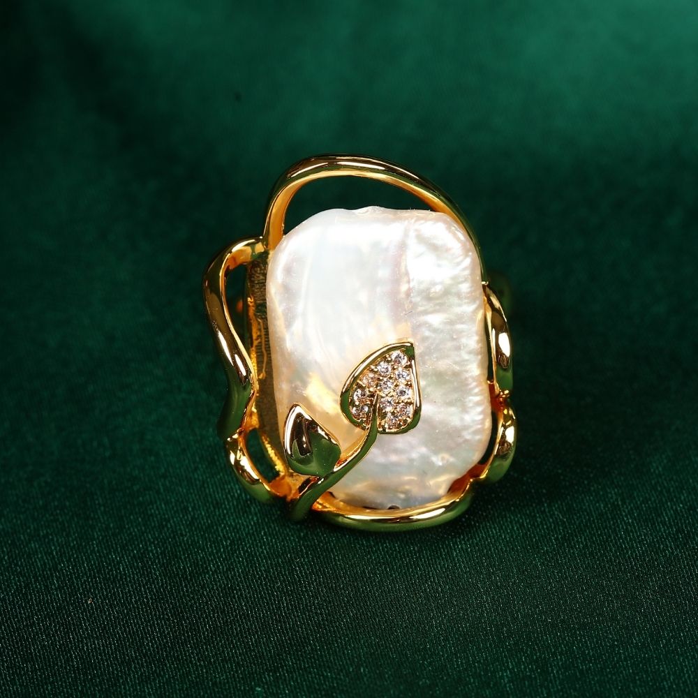 Beautifully crafted Baroque Pearl Finger Ring