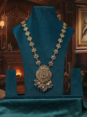 Royal Gold-Plated Stone-Studded Necklace