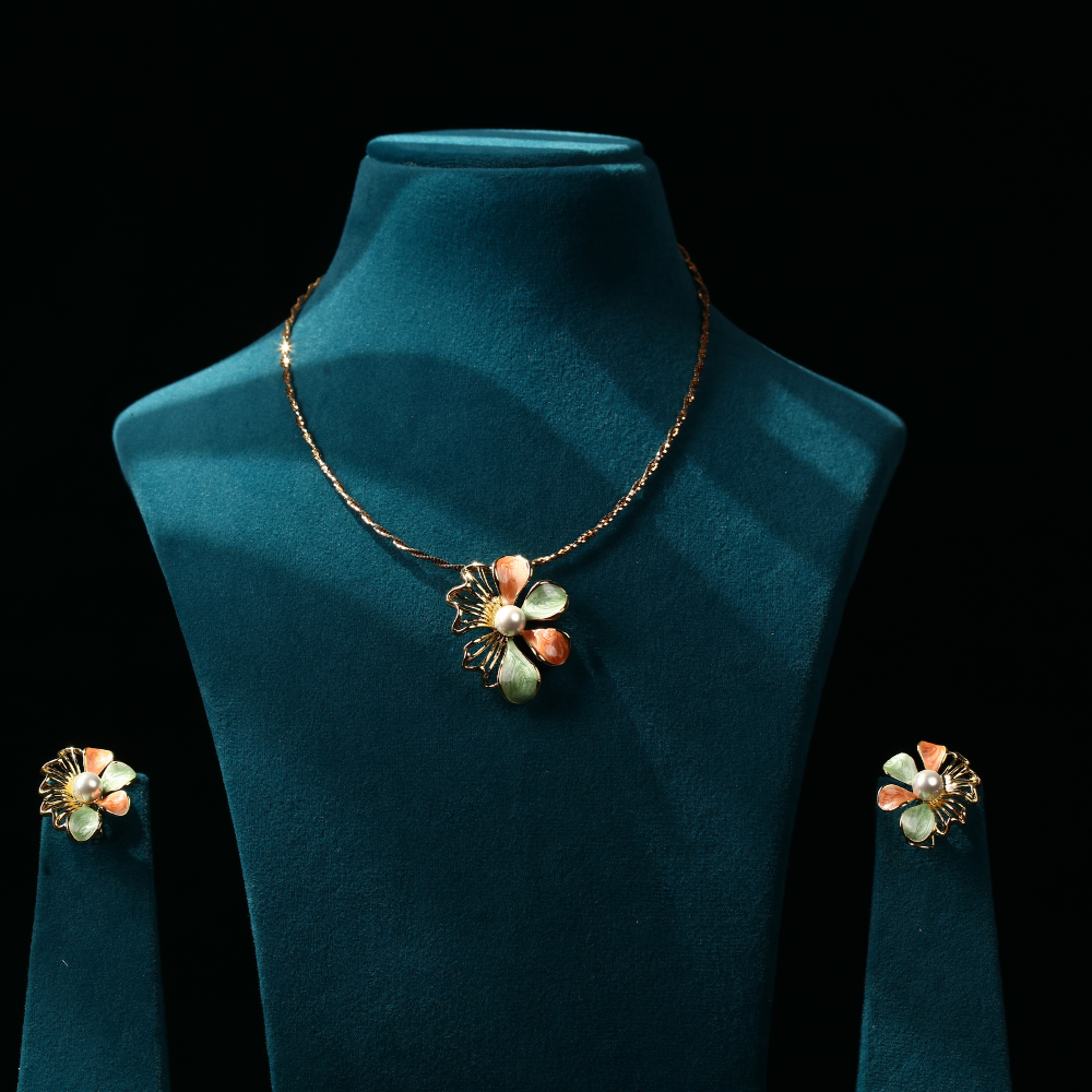 Flower Pendant With Braided Gold Necklace