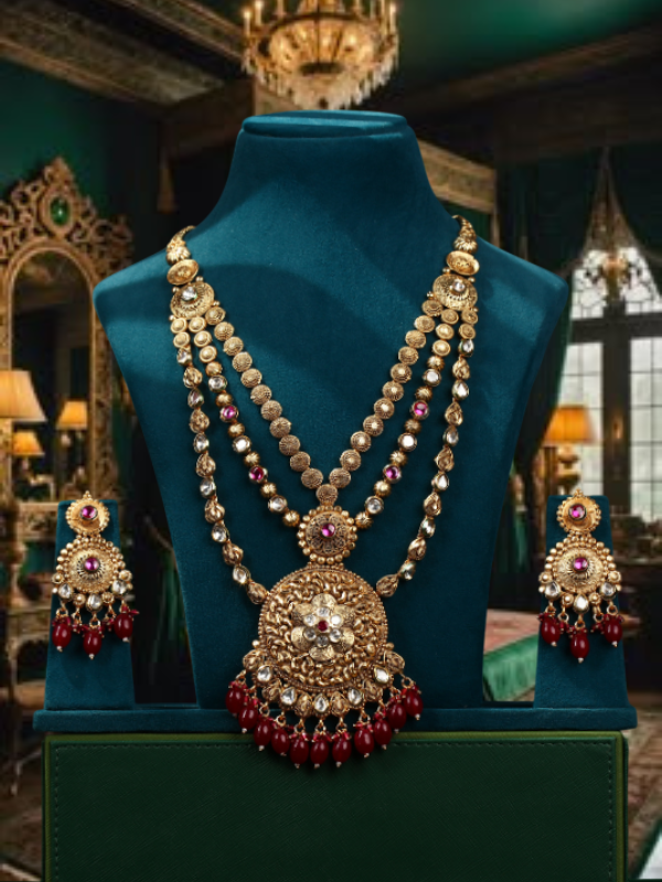 Maharani Style Gold Necklace Set